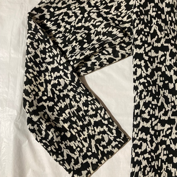 EUC Liz Robert’s Vintage Butterfly Dress with Eyelet Collar - Picture 5 of 9